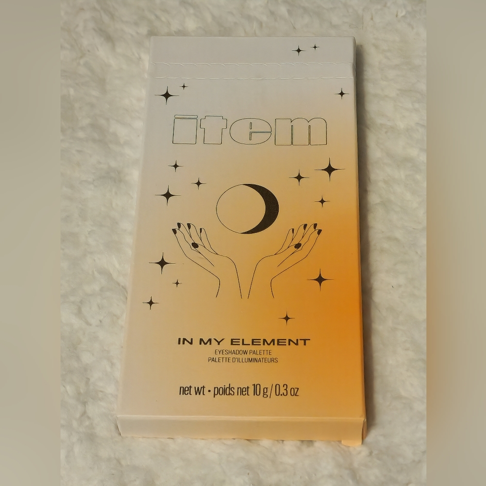 ***READ*** Item Beauty In My Element Eyeshadow Palette